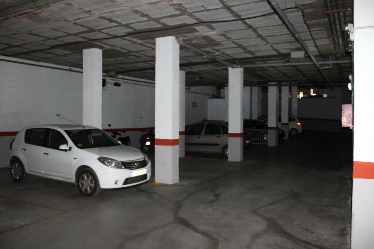 Apartamento Con Parking Gratuito مالقة المظهر الخارجي الصورة